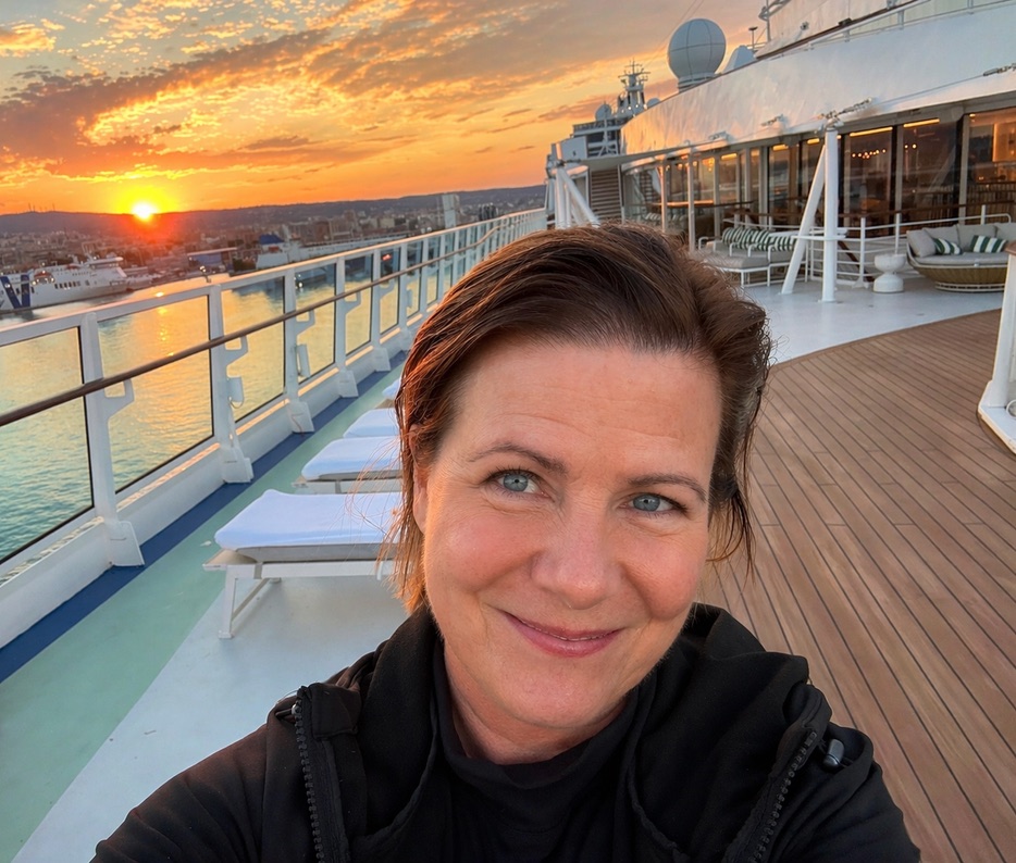 Kelly, founder of The Savvier Traveler